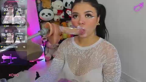 Snapshot of lizz_tender chatting on 07/11/26, 12:46 Lizz online show from 07/11/26, 12:46