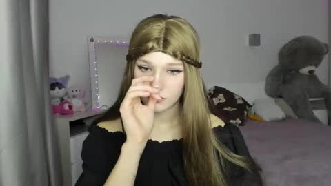 Snapshot of lizza_a chatting on 03/15/26, 06:14 lizza_a online show from 03/15/26, 06:14
