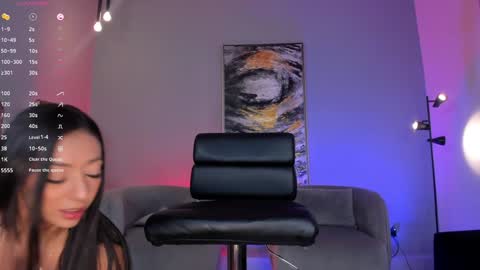 Snapshot of lizzhamilton_ chatting on 01/08/25, 10:37 Lizzi  online show from 01/08/25, 10:37