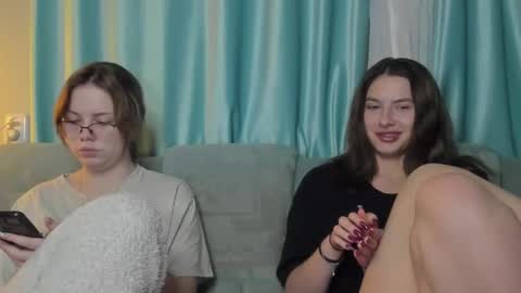 lizzi_muur online show from 12/04/24, 08:18