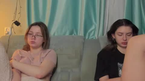 lizzi_muur online show from 01/05/25, 10:50