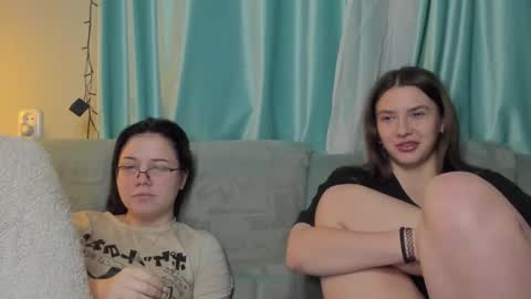 lizzi_muur online show from 01/18/25, 10:06