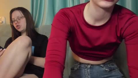 lizzi_muur online show from 01/30/25, 02:36