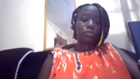 lizzie2020 online show from 06/22/26, 03:47
