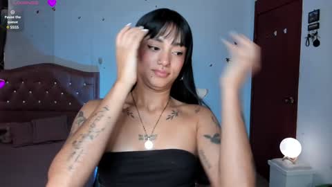 Snapshot of lizzie_corner chatting on 12/26/24, 03:42 Lizzie online show from 12/26/24, 03:42