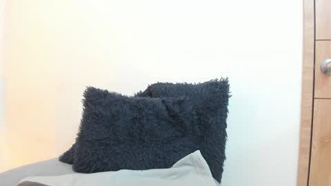 lizzie_williamss online show from 12/21/25, 03:35