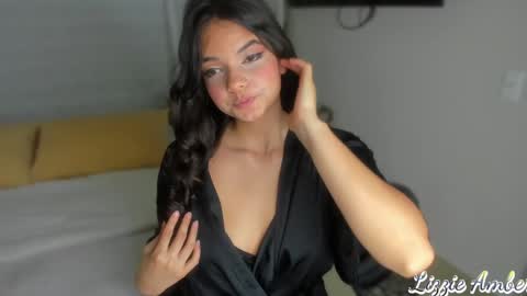 Snapshot of lizzieamber chatting on 12/10/24, 06:22 lizzieamber online show from 12/10/24, 06:22