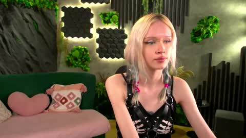 Liza online show from 05/22/26, 06:20