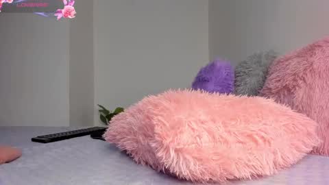 Snapshot of lizzy__1 chatting on 10/30/25, 04:36 lizzy online show from 10/30/25, 04:36