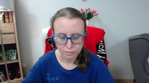 Lizzy online show from 05/12/26, 04:31