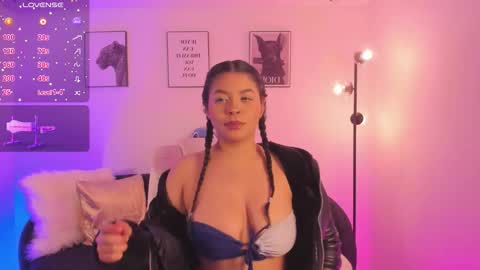 Snapshot of lizzyponcee chatting on 03/17/26, 06:50 lizzyponcee online show from 03/17/26, 06:50