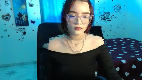 Elizabeth but call me Lizz  online show from 02/21/25, 12:28