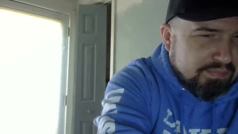 Snapshot of lj345689 chatting on 11/05/25, 03:45 lj345689 online show from 11/05/25, 03:45