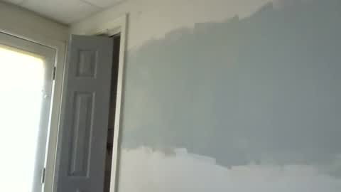 Snapshot of lj345689 chatting on 11/06/25, 04:19 lj345689 online show from 11/06/25, 04:19