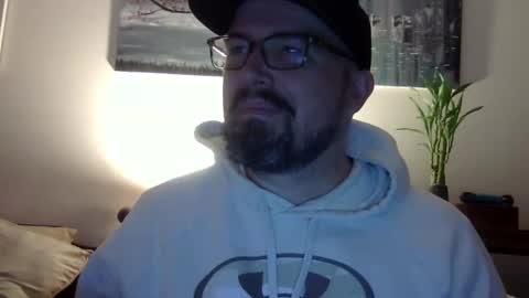 Snapshot of lj345689 chatting on 12/16/25, 05:34 lj345689 online show from 12/16/25, 05:34