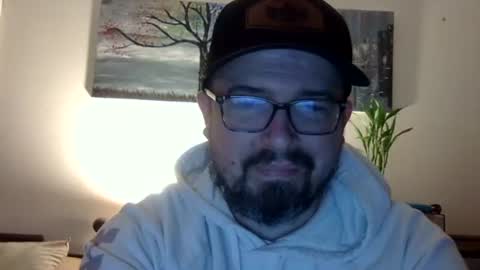 Snapshot of lj345689 chatting on 12/19/25, 05:36 lj345689 online show from 12/19/25, 05:36