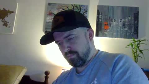 Snapshot of lj345689 chatting on 03/29/26, 03:28 lj345689 online show from 03/29/26, 03:28