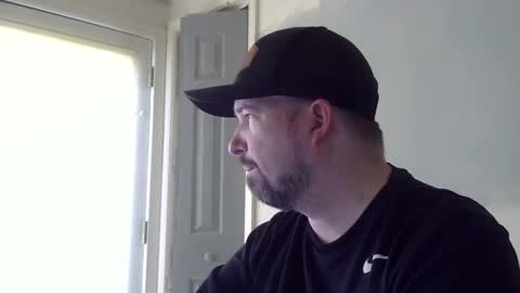 Snapshot of lj345689 chatting on 04/06/26, 02:51 lj345689 online show from 04/06/26, 02:51