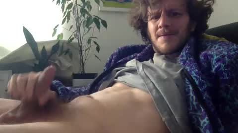Snapshot of llazer1 chatting on 11/21/25, 11:20 llazer1 online show from 11/21/25, 11:20