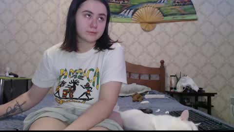 Snapshot of llevella chatting on 01/03/25, 11:44 Sevy online show from 01/03/25, 11:44