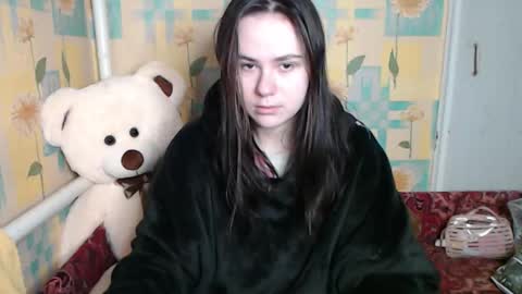 Snapshot of llevella chatting on 10/24/25, 10:11 Sevy online show from 10/24/25, 10:11