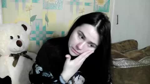 Snapshot of llevella chatting on 10/26/25, 09:15 Sevy online show from 10/26/25, 09:15