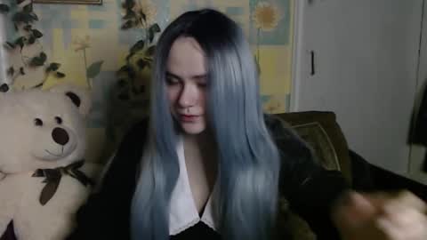 Snapshot of llevella chatting on 11/08/25, 09:46 Sevy online show from 11/08/25, 09:46