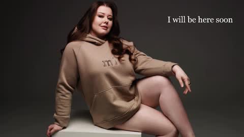 Snapshot of llia_orgel chatting on 12/14/25, 06:12 Lia online show from 12/14/25, 06:12