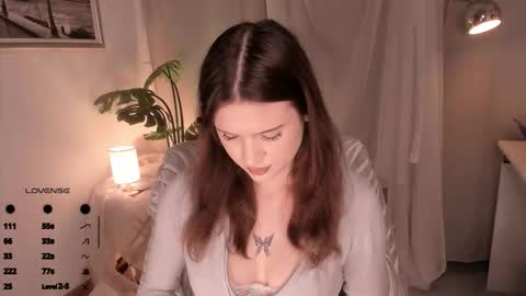 Arina online show from 11/13/25, 07:07