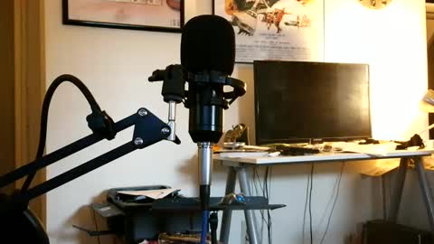 Snapshot of lngdickdaddy chatting on 10/04/25, 10:41 LongDick Daddy online show from 10/04/25, 10:41