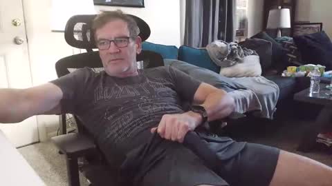 Snapshot of lngdickdaddy chatting on 11/06/25, 09:59 LongDick Daddy online show from 11/06/25, 09:59