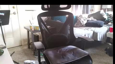 Snapshot of lngdickdaddy chatting on 11/14/25, 07:56 LongDick Daddy online show from 11/14/25, 07:56