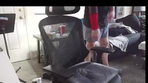 Snapshot of lngdickdaddy chatting on 11/15/25, 05:20 LongDick Daddy online show from 11/15/25, 05:20