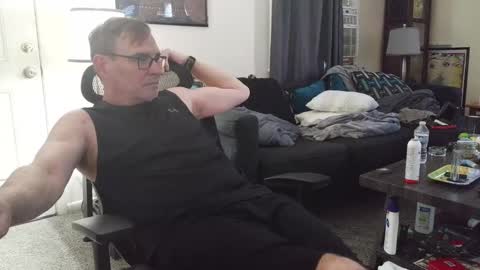 Snapshot of lngdickdaddy chatting on 11/23/25, 09:58 LongDick Daddy online show from 11/23/25, 09:58