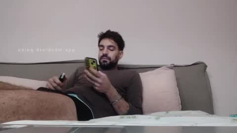 lnnc5 online show from 12/17/25, 08:20