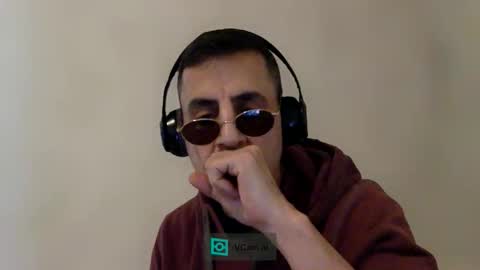 Snapshot of lntuiton11 chatting on 04/17/26, 04:54 lntuiton11 online show from 04/17/26, 04:54