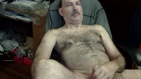 Snapshot of loades182025 chatting on 09/19/25, 04:47 loades182025 online show from 09/19/25, 04:47