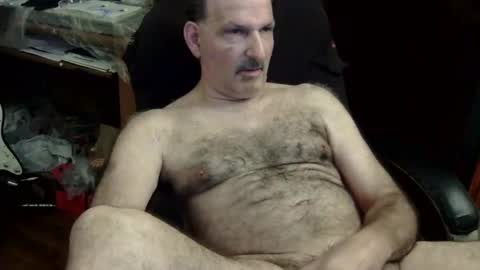 Snapshot of loades182025 chatting on 09/29/25, 02:06 loades182025 online show from 09/29/25, 02:06