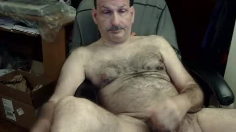 Snapshot of loades182025 chatting on 11/02/25, 04:59 loades182025 online show from 11/02/25, 04:59