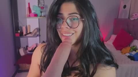 Snapshot of loaluxury chatting on 03/21/26, 01:32 Pamela online show from 03/21/26, 01:32