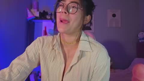 Snapshot of loaluxury chatting on 03/26/26, 06:46 Pamela online show from 03/26/26, 06:46