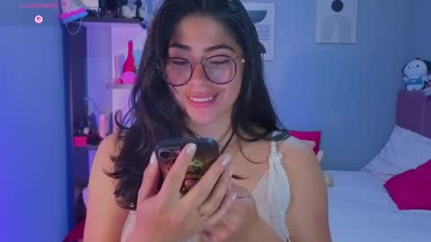 Snapshot of loaluxury chatting on 03/28/26, 03:22 Pamela online show from 03/28/26, 03:22