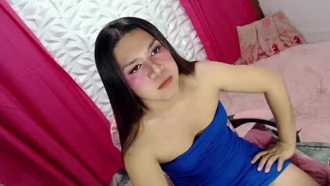 Snapshot of lobotara69 chatting on 12/11/24, 02:30 Thea online show from 12/11/24, 02:30