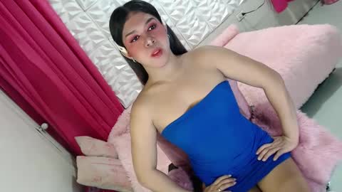 Snapshot of lobotara69 chatting on 02/09/25, 08:45 Thea online show from 02/09/25, 08:45