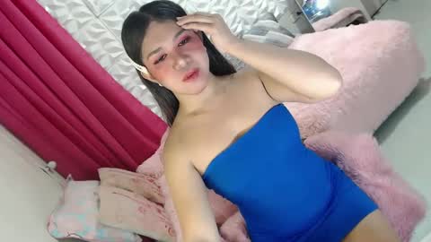 Snapshot of lobotara69 chatting on 02/19/25, 08:41 Thea online show from 02/19/25, 08:41