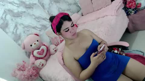 Snapshot of lobotara69 chatting on 03/10/26, 09:03 Thea online show from 03/10/26, 09:03