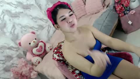 Snapshot of lobotara69 chatting on 03/28/26, 07:30 Thea online show from 03/28/26, 07:30