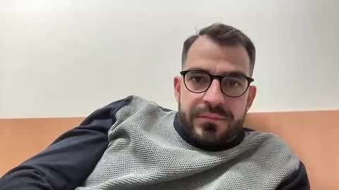 Snapshot of lofas12345 chatting on 12/12/24, 03:37 lofas12345 online show from 12/12/24, 03:37