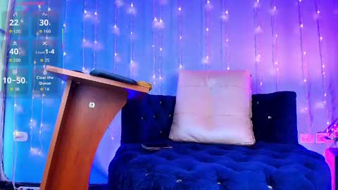 Snapshot of logan_adams27 chatting on 04/18/26, 12:20 Logan online show from 04/18/26, 12:20