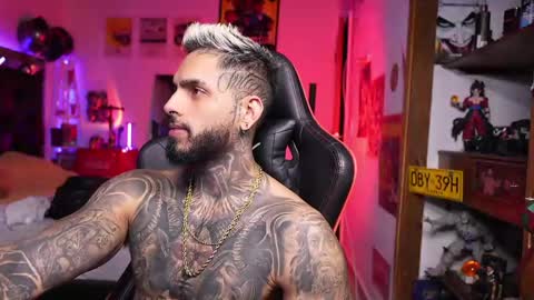 logan_hugh8 online show from 04/08/26, 08:03